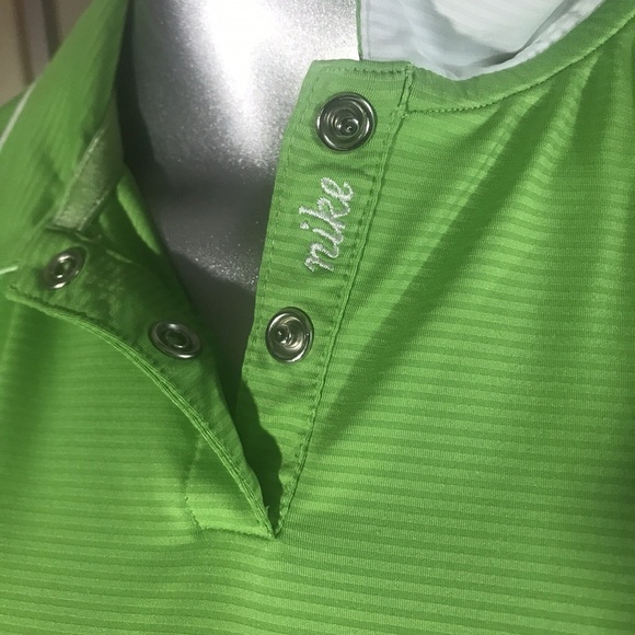 NIKE~Golf Tennis Polo Shirt~DriFit Wik Sports Wear - Picture 8 of 15
